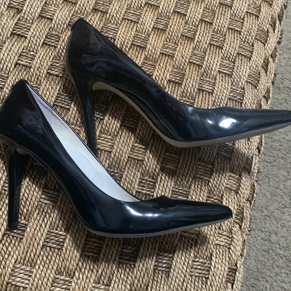 Michael Kors black pumps - Picture 2 of 7